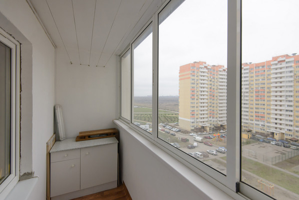 Продам двухкомнатную (2-комн.) квартиру, Петренко ул, 16а, Ростов-на-Дону г