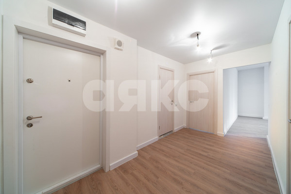 Продам трехкомнатную (3-комн.) квартиру, Очаковское ш, 5к3, Москва г