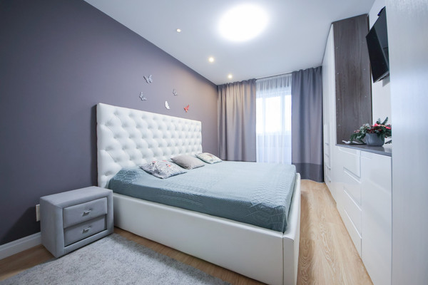 Продам трехкомнатную (3-комн.) квартиру, Новикова ул, 20, Наро-Фоминск г