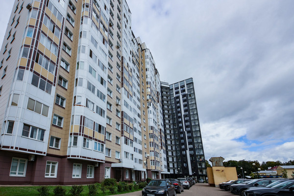Продам трехкомнатную (3-комн.) квартиру, Новикова ул, 20, Наро-Фоминск г