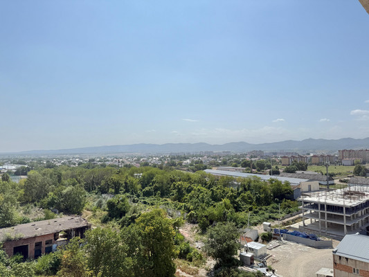 Продам двухкомнатную (2-комн.) квартиру, Кабардинская ул, 202, Нальчик г