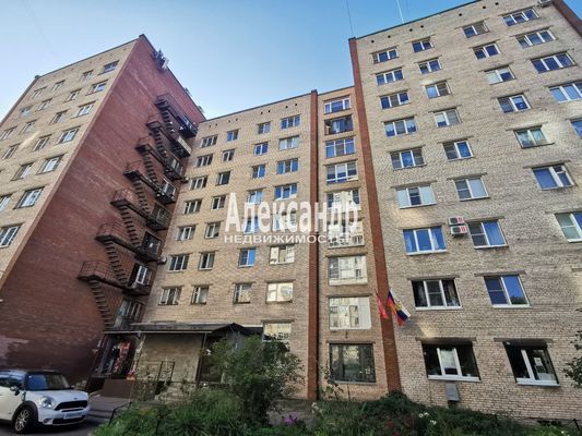 Продам комнату в 8-комн. квартире, Луначарского пр-кт, 96к2, Санкт-Петербург г