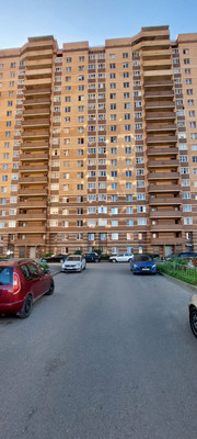 Продам двухкомнатную (2-комн.) квартиру, Первомайская ул, 17к1, Никольское г
