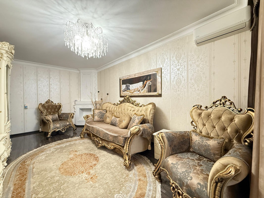 Продам двухкомнатную (2-комн.) квартиру, Кирова ул, 19, Нальчик г