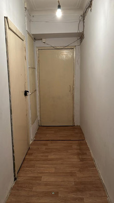 Продам трехкомнатную (3-комн.) квартиру, Угловой пер, 3А, Санкт-Петербург г