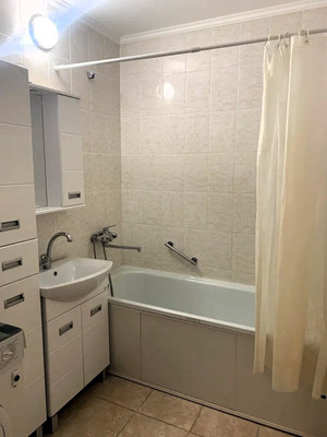 Продам двухкомнатную (2-комн.) квартиру, им. писателя Знаменского пр-кт, 31к1, Краснодар г