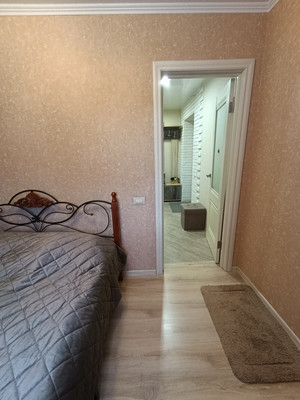 Продам двухкомнатную (2-комн.) квартиру, Гущина ул, 153кв, Барнаул г