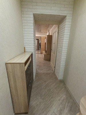 Продам двухкомнатную (2-комн.) квартиру, Гущина ул, 153кв, Барнаул г