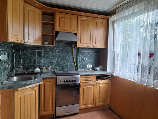 Продам трехкомнатную (3-комн.) квартиру, Аскольдовцев ул, 23/35, Мурманск г