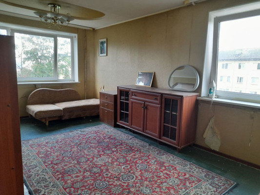 Продам трехкомнатную (3-комн.) квартиру, Аскольдовцев ул, 23/35, Мурманск г