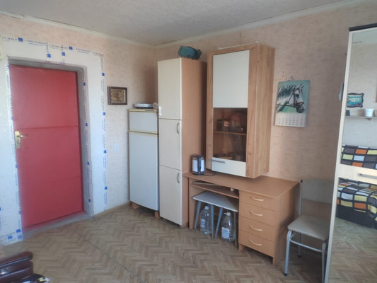 Продам комнату в 8-комн. квартире, Ленина ул, 96, Волгодонск г