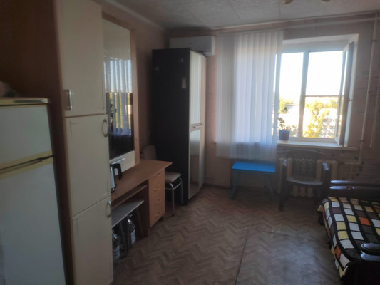 Продам комнату в 8-комн. квартире, Ленина ул, 96, Волгодонск г