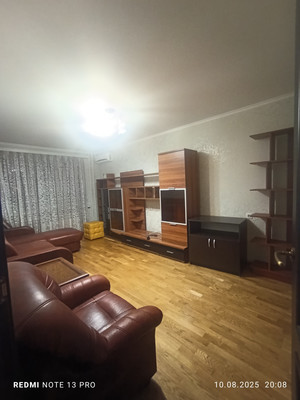 Продам трехкомнатную (3-комн.) квартиру, 1-я Линия Поймы реки Кубань ул, 2, Краснодар г