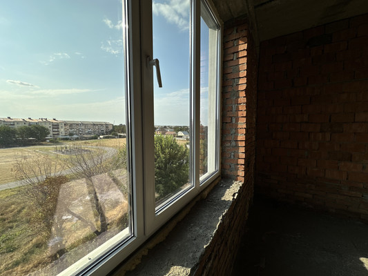 Продам однокомнатную (1-комн.) квартиру, Комсомольская ул, 5к1, Залукокоаже п