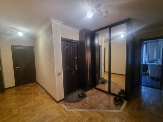 Продам многокомнатную квартиру, Ахметова М.Х. ул, 1, Нарткала г