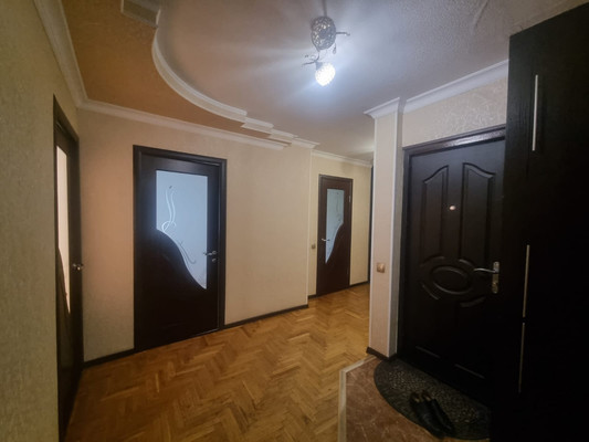 Продам многокомнатную квартиру, Ахметова М.Х. ул, 1, Нарткала г