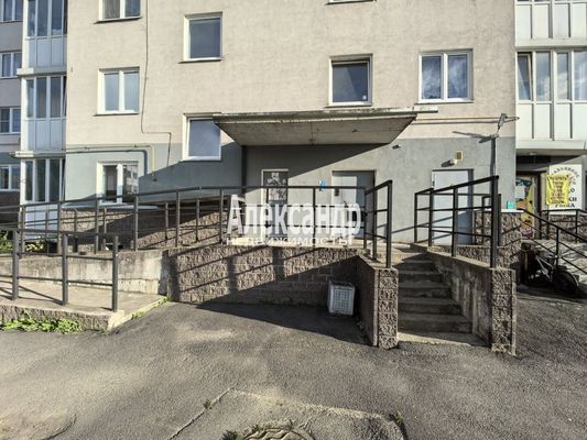 Продам двухкомнатную (2-комн.) квартиру, Школьный пер, 5к2, Старая д