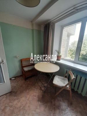 Сдам двухкомнатную (2-комн.) квартиру, Нахимова ул, 3к1, Санкт-Петербург г