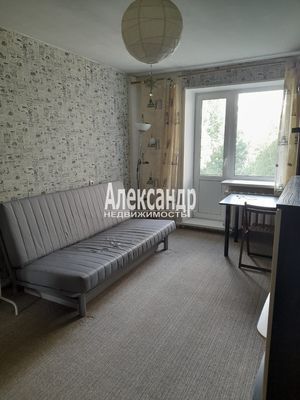 Сдам двухкомнатную (2-комн.) квартиру, Нахимова ул, 3к1, Санкт-Петербург г