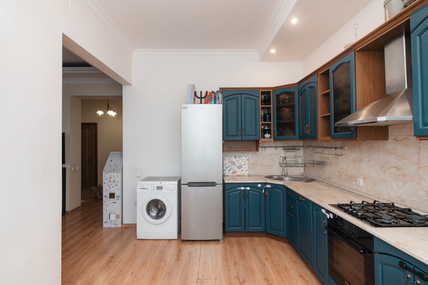 Продам трехкомнатную (3-комн.) квартиру, Дунина-Горкавича ул, 8, Ханты-Мансийск г