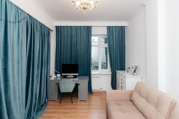 Продам трехкомнатную (3-комн.) квартиру, Дунина-Горкавича ул, 8, Ханты-Мансийск г