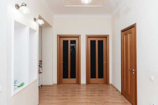 Продам трехкомнатную (3-комн.) квартиру, Дунина-Горкавича ул, 8, Ханты-Мансийск г