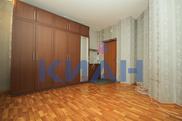 Продам двухкомнатную (2-комн.) квартиру, Мужества ул, 24, Красноярск г
