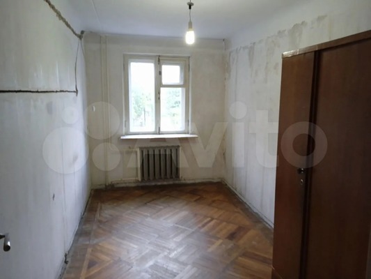 Продам трехкомнатную (3-комн.) квартиру, Лазурная ул, 68, Краснодар г