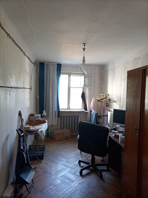 Продам трехкомнатную (3-комн.) квартиру, Лазурная ул, 68, Краснодар г