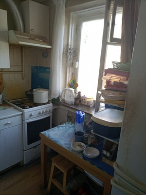 Продам трехкомнатную (3-комн.) квартиру, Лазурная ул, 68, Краснодар г