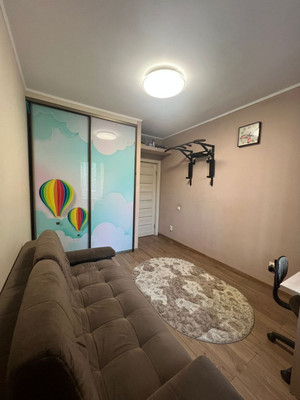 Продам двухкомнатную (2-комн.) квартиру, Вертолетная (Зенино ЖК Самолёт мкр.) ул, 16к1, Люберцы г