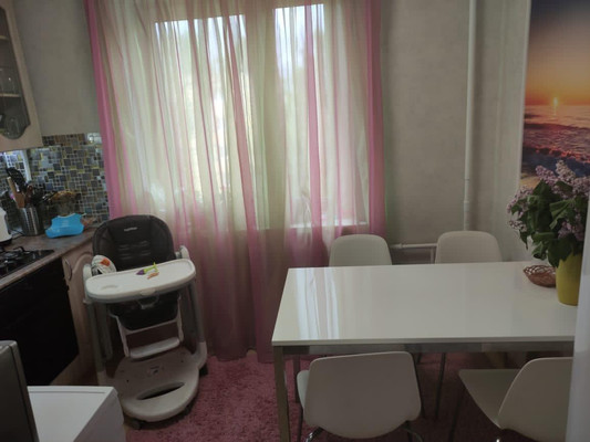 Продам двухкомнатную (2-комн.) квартиру, Коммунистическая ул, 18, Люберцы г