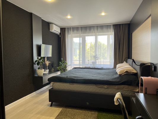 Продам многокомнатную квартиру, Героев Сталинграда ул, 29, Симферополь г