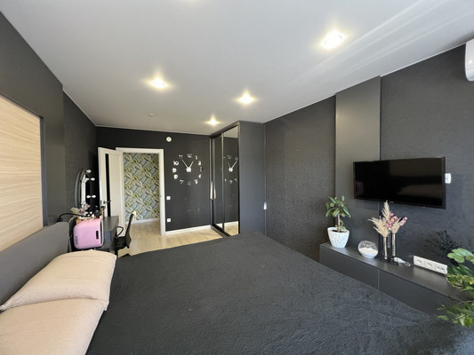 Продам многокомнатную квартиру, Героев Сталинграда ул, 29, Симферополь г