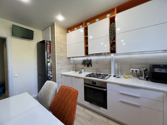 Продам многокомнатную квартиру, Героев Сталинграда ул, 29, Симферополь г