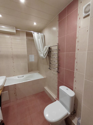 Продам трехкомнатную (3-комн.) квартиру, Еременко ул, 60к11, Ростов-на-Дону г