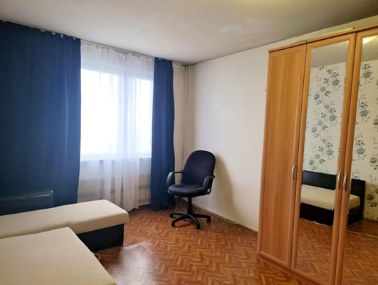 Продам однокомнатную (1-комн.) квартиру, Филёвский б-р, 3, Москва г
