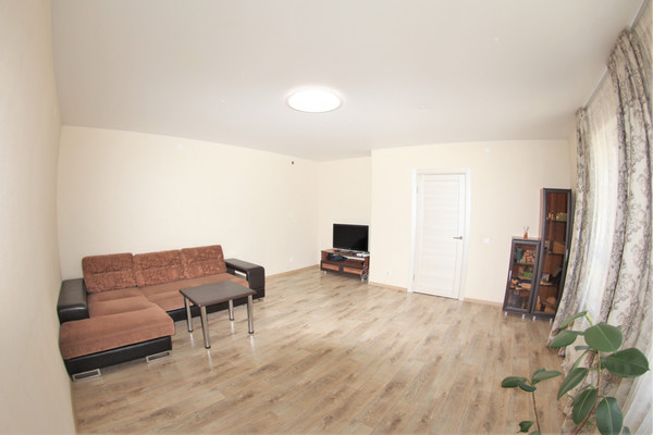 Продам двухкомнатную (2-комн.) квартиру, Шмидта ул, 56, Пермь г