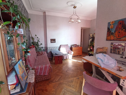 Продам многокомнатную квартиру, 15-я В.О. линия, 16, Санкт-Петербург г