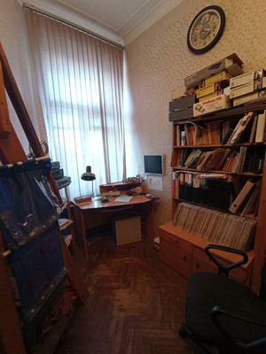 Продам многокомнатную квартиру, 15-я В.О. линия, 16, Санкт-Петербург г