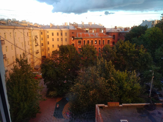 Продам многокомнатную квартиру, 15-я В.О. линия, 16, Санкт-Петербург г