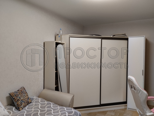 Продам трехкомнатную (3-комн.) квартиру, Хабаровская ул, 4, Москва г