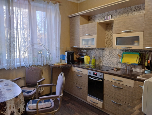 Продам трехкомнатную (3-комн.) квартиру, Хабаровская ул, 4, Москва г