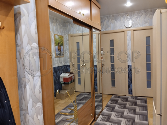 Продам трехкомнатную (3-комн.) квартиру, Хабаровская ул, 4, Москва г
