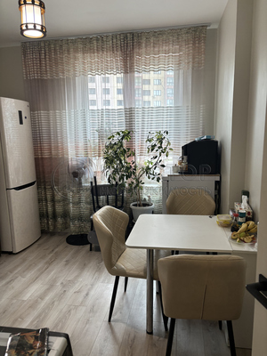 Продам двухкомнатную (2-комн.) квартиру, Липчанского ул, 10, Москва г