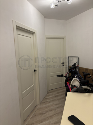 Продам двухкомнатную (2-комн.) квартиру, Липчанского ул, 10, Москва г