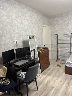 Продам двухкомнатную (2-комн.) квартиру, Липчанского ул, 10, Москва г
