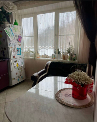 Продам однокомнатную (1-комн.) квартиру, Дзержинская ул, 17, Дзержинский г