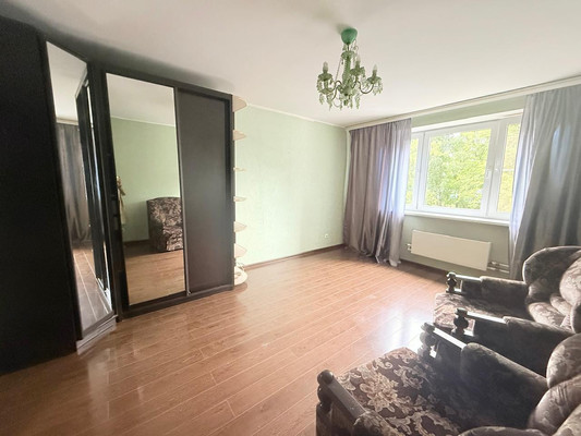 Продам двухкомнатную (2-комн.) квартиру, Трудовая ул, 22, Ивантеевка г