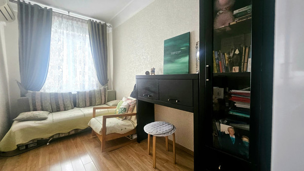 Продам двухкомнатную (2-комн.) квартиру, Карасунская ул, 56, Краснодар г